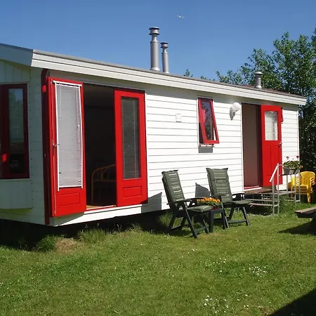 Repelsteeltje op Terschelling Villa Formerum Buitenkant foto