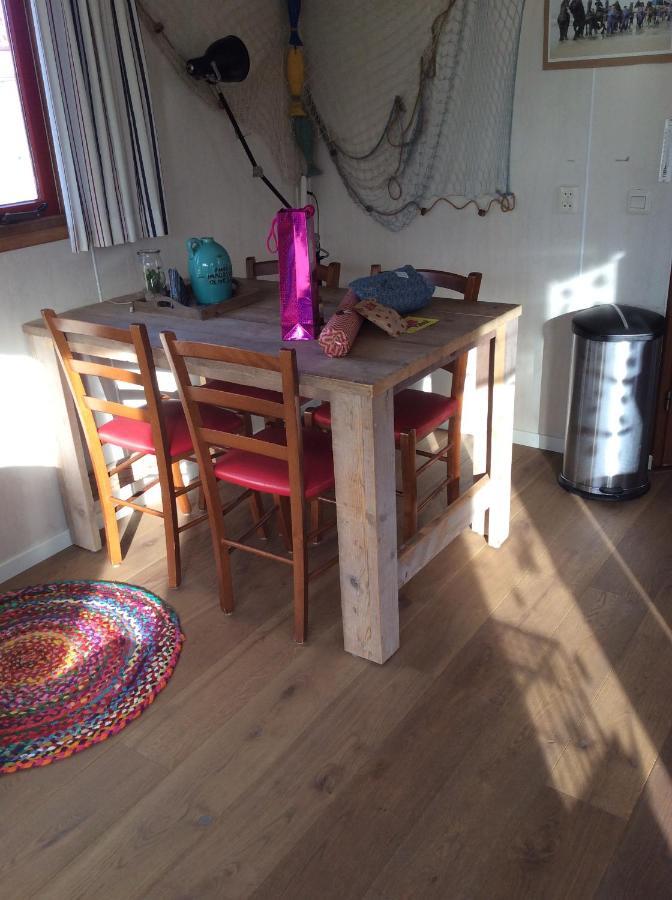 Chalet Repelsteeltje Op Terschelling Formerum